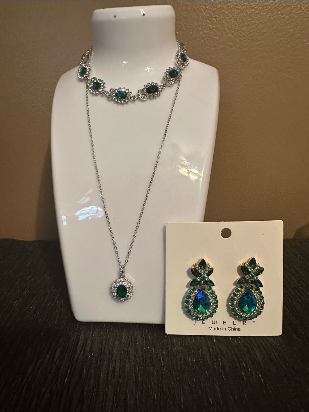 Emerald Crystal Teardrop Jewelry Set - Green